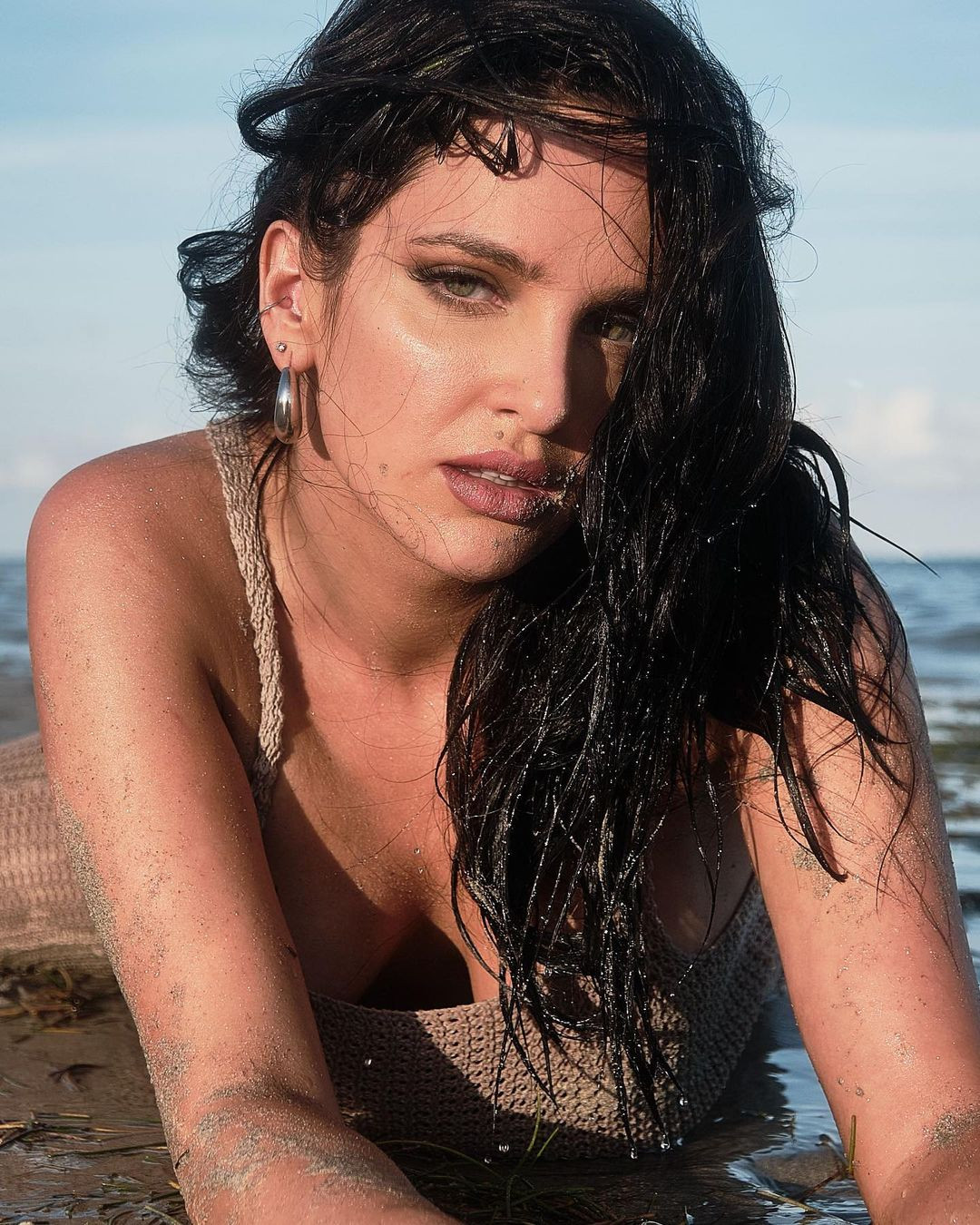 Rachel là người song tính (bisexual) công khai. Trong quá khứ, cô từng trải qua nhiều thử thách vì xu hướng tính dục của mình, bị nhiều chỉ trích và kỳ thị.