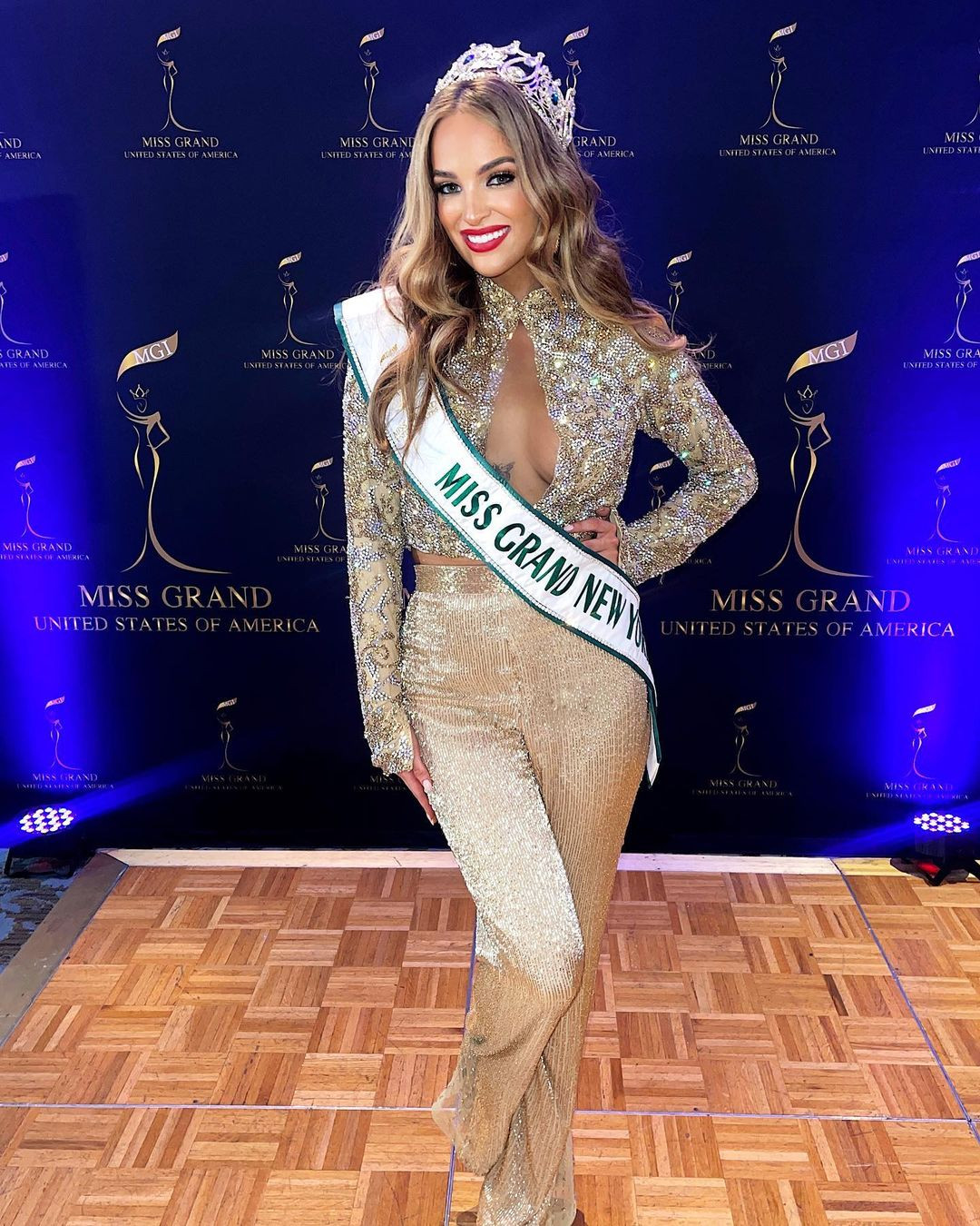 Rachel Slawson vừa tham dự cuộc thi Hoa hậu Hòa bình Mỹ 2023 và giành ngôi vị Á hậu 2. Cô là người Mỹ gốc Ireland.