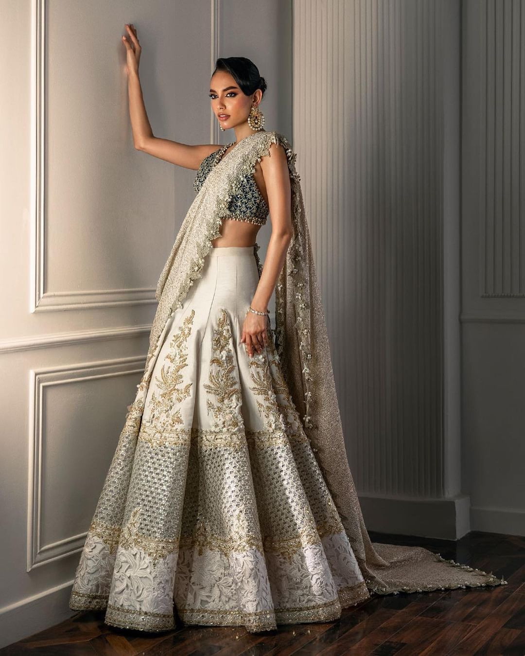 Người đẹp bắt đầu được chú ý khi cô xuất hiện trên tạp chí DIVA Pakistan vào tháng 7/2020. Vào tháng 8/2020, cô đảm nhận vai trò mới là trợ lý giám đốc tại Flow Digital.