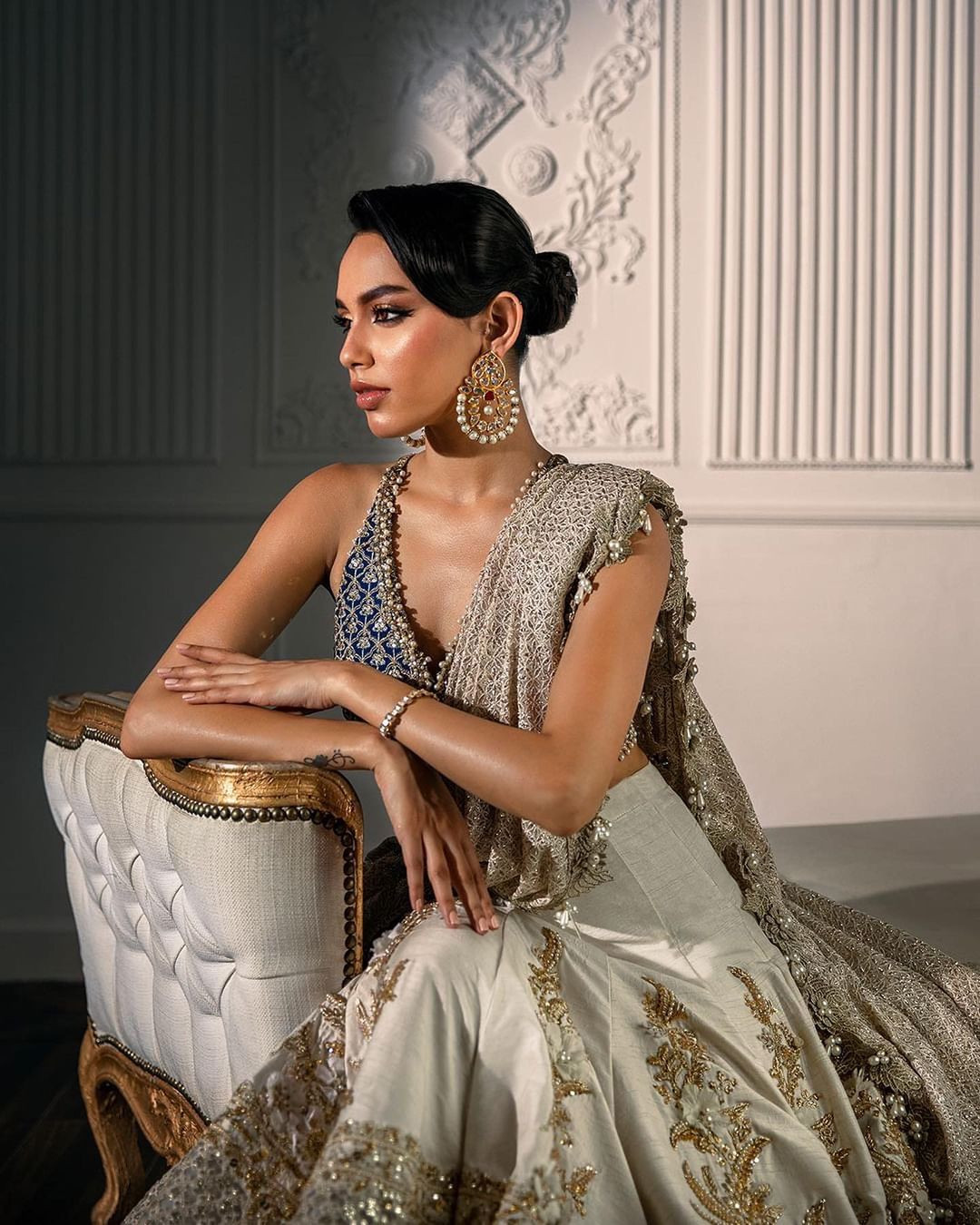 Người đẹp bắt đầu được chú ý khi cô xuất hiện trên tạp chí DIVA Pakistan vào tháng 7/2020. Vào tháng 8/2020, cô đảm nhận vai trò mới là trợ lý giám đốc tại Flow Digital.