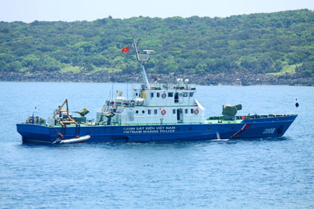 Tàu của Cảnh sát biển Việt Nam tuần tra trên biển. Tàu của Cảnh sát biển Việt Nam tuần tra trên biển