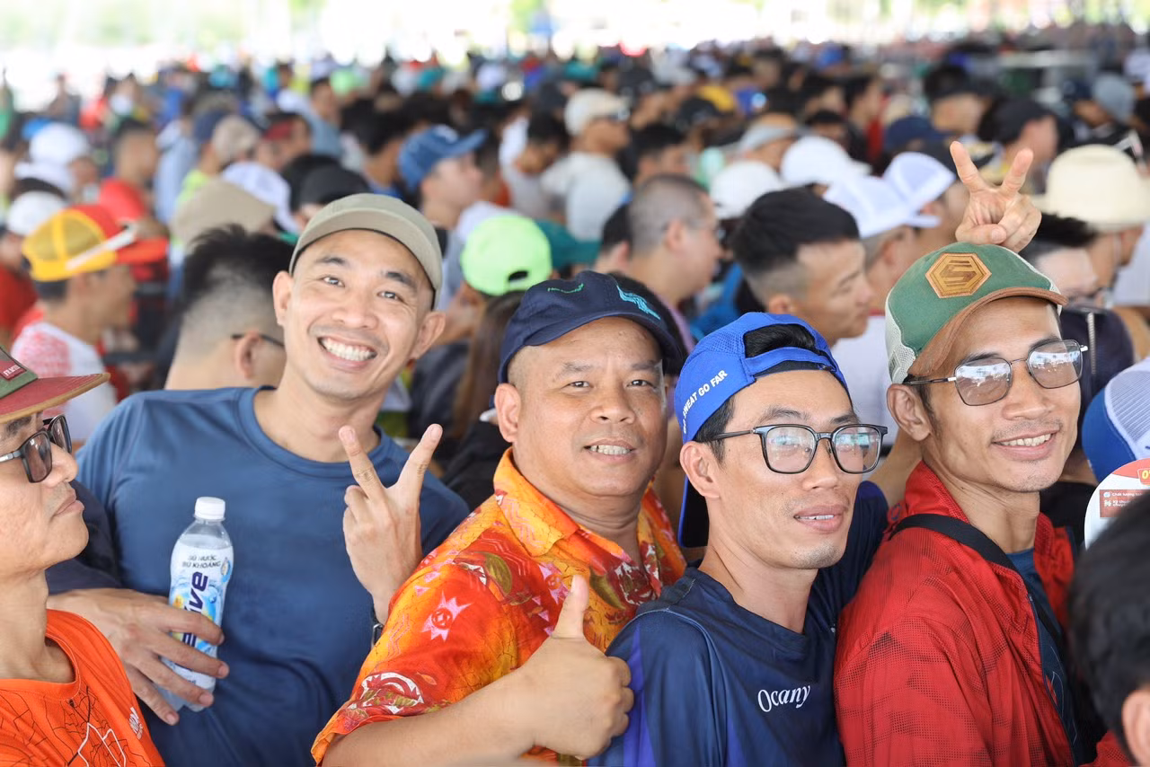 Không khí nhộn nhịp, tươi vui và luôn đầy ắp tiếng cười. Không khí nhộn nhịp, tươi vui và luôn đầy ắp tiếng cười.