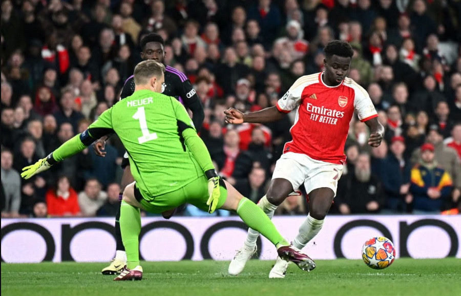 Arsenal phải tạm quên đi Bayern Munich