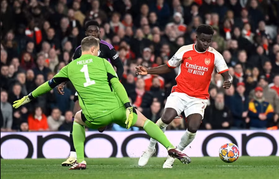Arsenal phải tạm quên đi Bayern Munich