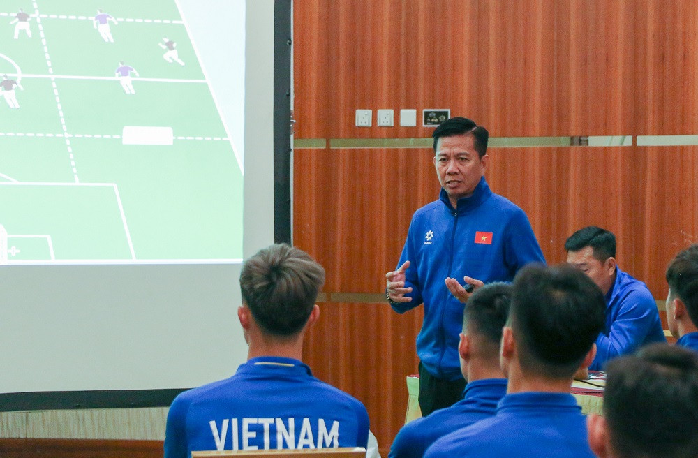 HLV Hoàng Anh Tuấn công bố danh sách cầu thủ U23 Việt Nam dự U23 châu Á 2024 HLV Hoàng Anh Tuấn công bố danh sách cầu thủ U23 Việt Nam dự U23 châu Á 2024