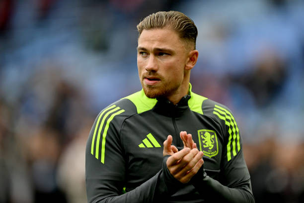 MU hòa tẻ nhạt Aston Villa, ghế HLV Ten Hag lung lay dữ dội ảnh 3