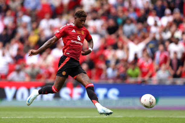 Rashford thiếu may mắn