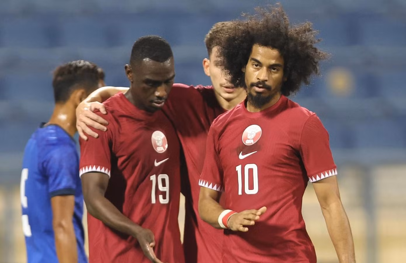 Qatar có đủ điểm tựa để thắng đậm Lebanon
