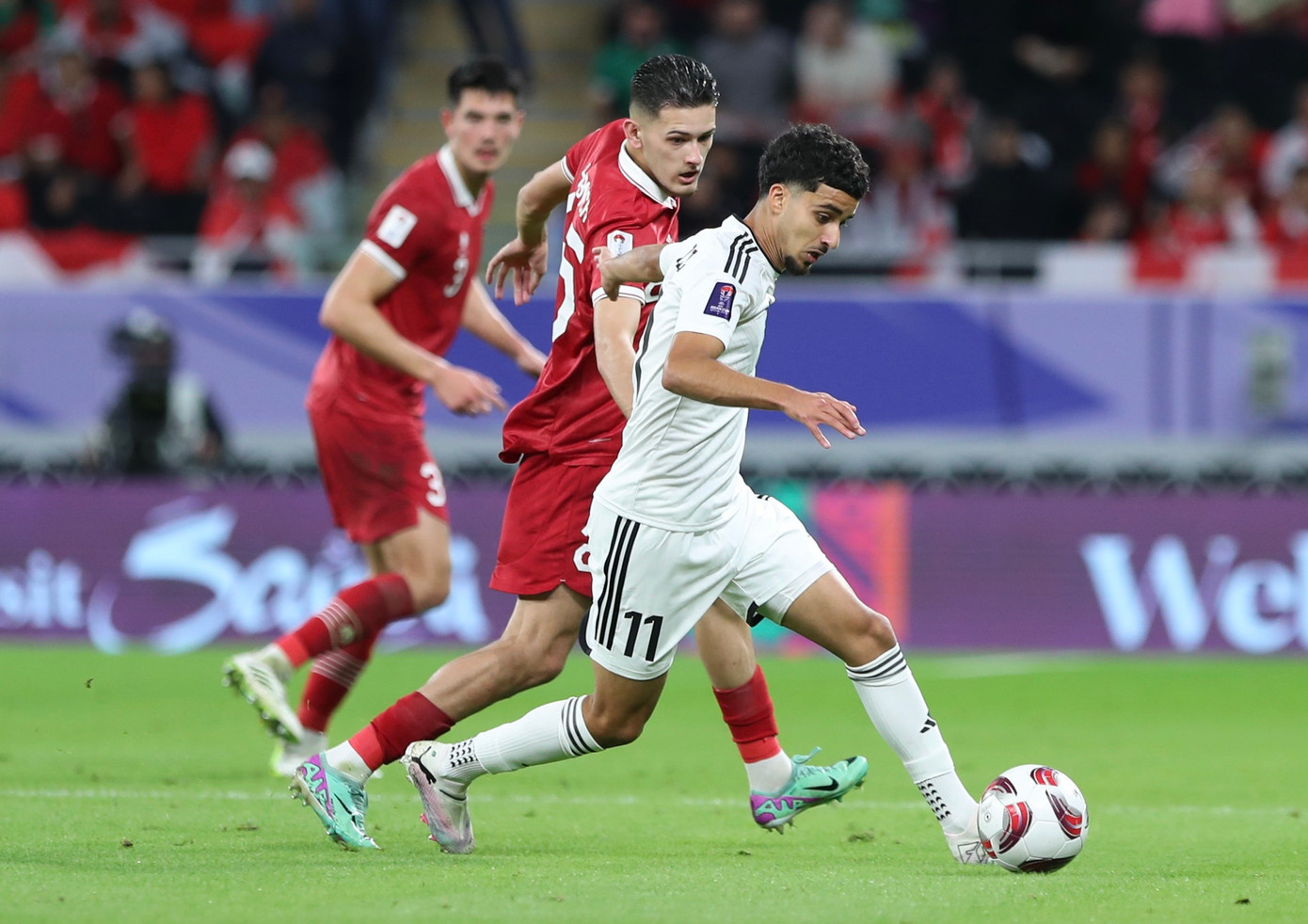 Iraq kiểm soát bóng hơn 70%. Ảnh: Hữu Phạm