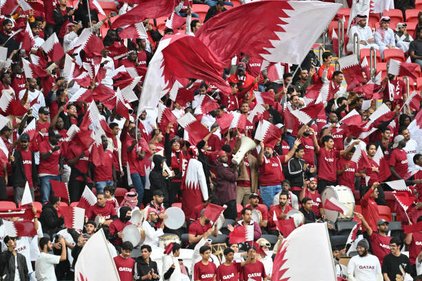 Thắng tối thiểu Tajikistan, Qatar giành vé đầu tiên vượt qua vòng bảng ảnh 4