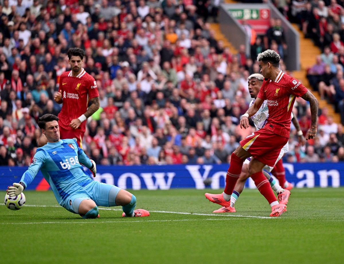 Liverpool thắng dễ Bournemouth trong ngày Salah vô duyên ảnh 12