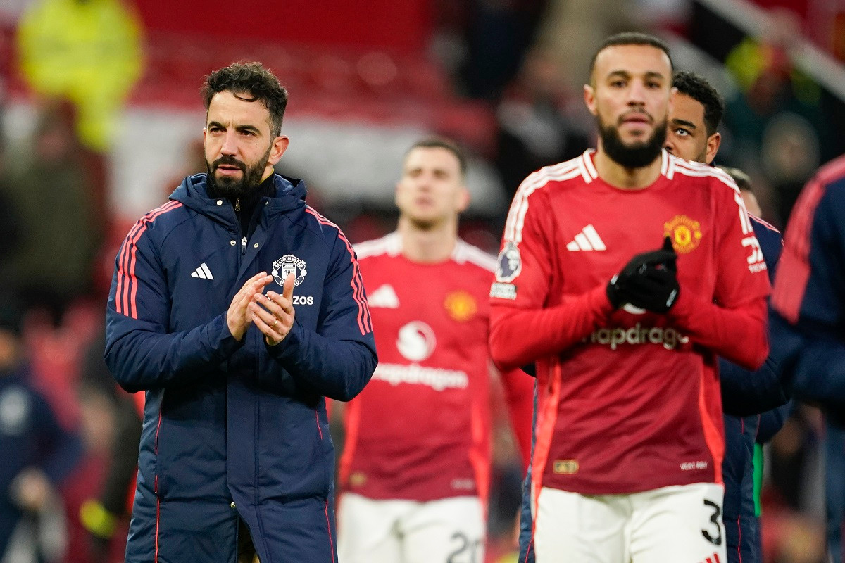 Amorim chưa thể giúp MU thoát khủng hoảng