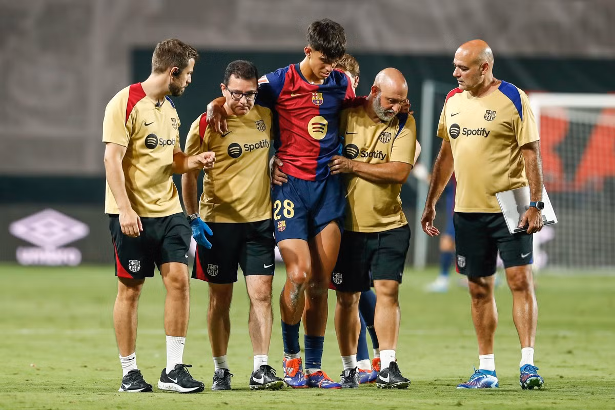 Marc Bernal đá chính cả 3 trận đầu mùa của Barcelona