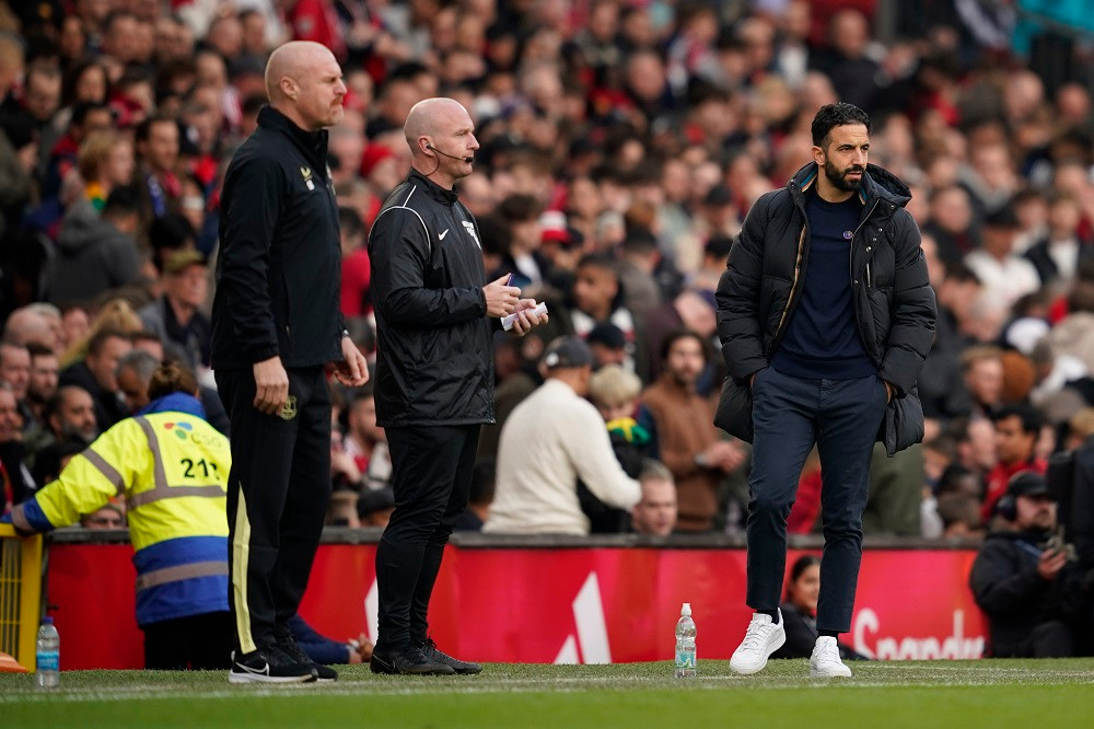 Zirkzee lập cú đúp, MU thắng dễ Everton ảnh 10 Zirkzee lập cú đúp, MU thắng dễ Everton ảnh 10