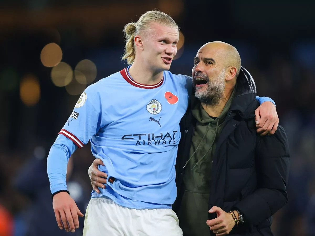 Man City hướng đến chức vô địch Ngoại hạng Anh thứ 4 liên tiếp Man City hướng đến chức vô địch Ngoại hạng Anh thứ 4 liên tiếp