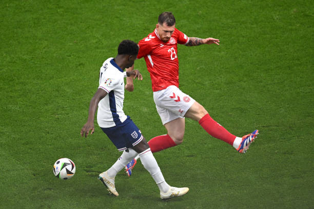 Chia điểm cùng Đan Mạch, tuyển Anh chưa thể giành vé sớm ảnh 14