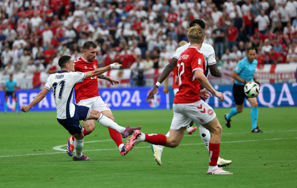 Chia điểm cùng Đan Mạch, tuyển Anh chưa thể giành vé sớm ảnh 15