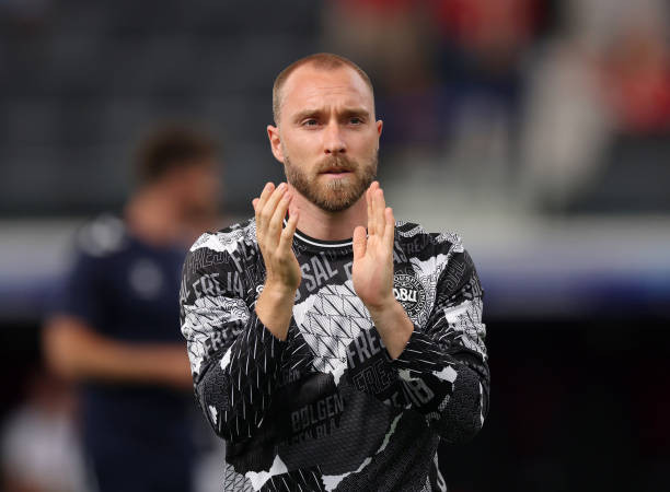 Chia điểm cùng Đan Mạch, tuyển Anh chưa thể giành vé sớm ảnh 11