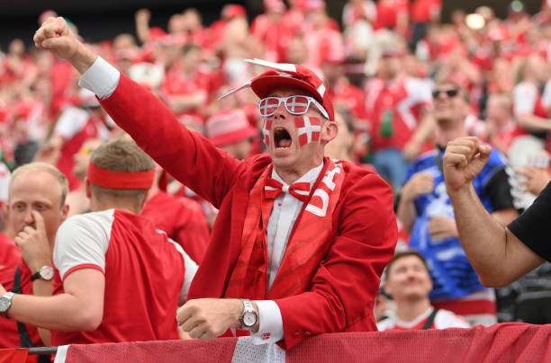 Chia điểm cùng Đan Mạch, tuyển Anh chưa thể giành vé sớm ảnh 4