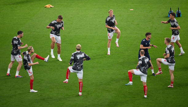 Chia điểm cùng Đan Mạch, tuyển Anh chưa thể giành vé sớm ảnh 10