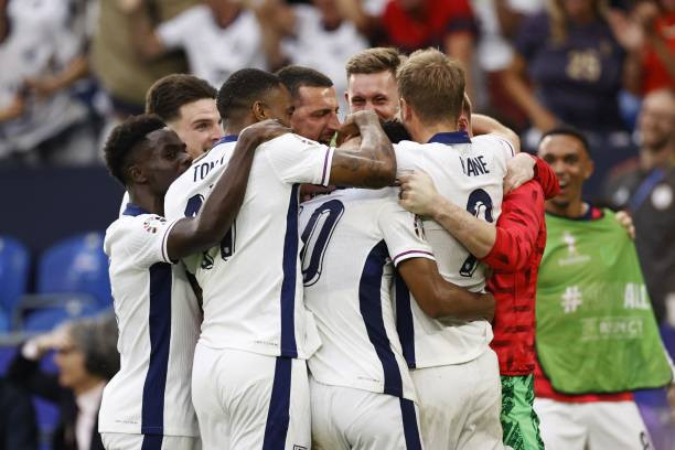 Anh chật vật ngược dòng trước Slovakia ảnh 24 Anh chật vật ngược dòng trước Slovakia ảnh 24