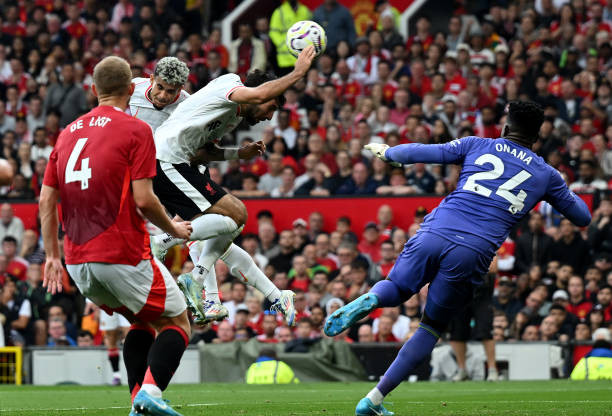 Luis Diaz, Salah khiến Quỷ đỏ im tiếng ở Old Trafford ảnh 15 Luis Diaz, Salah khiến Quỷ đỏ im tiếng ở Old Trafford ảnh 15