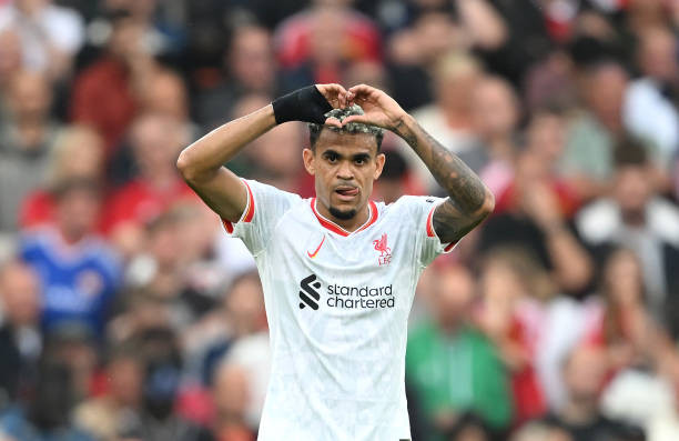 Luis Diaz, Salah khiến Quỷ đỏ im tiếng ở Old Trafford ảnh 16 Luis Diaz, Salah khiến Quỷ đỏ im tiếng ở Old Trafford ảnh 16