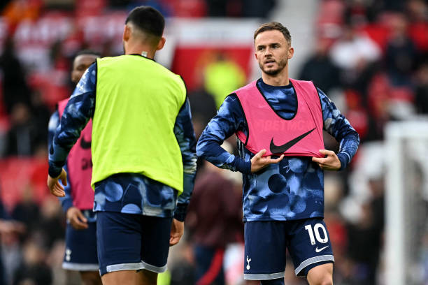 Bruno Fernandes bị đuổi, MU thua thảm Tottenham trên sân nhà ảnh 7