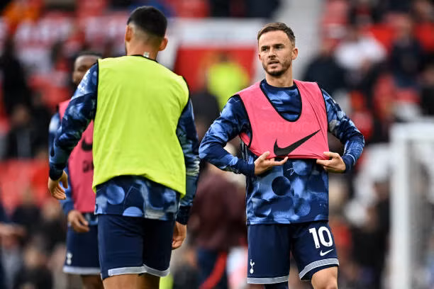 Bruno Fernandes bị đuổi, MU thua thảm Tottenham trên sân nhà ảnh 7