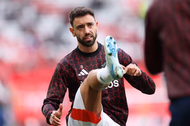 Bruno Fernandes bị đuổi, MU thua thảm Tottenham trên sân nhà ảnh 4