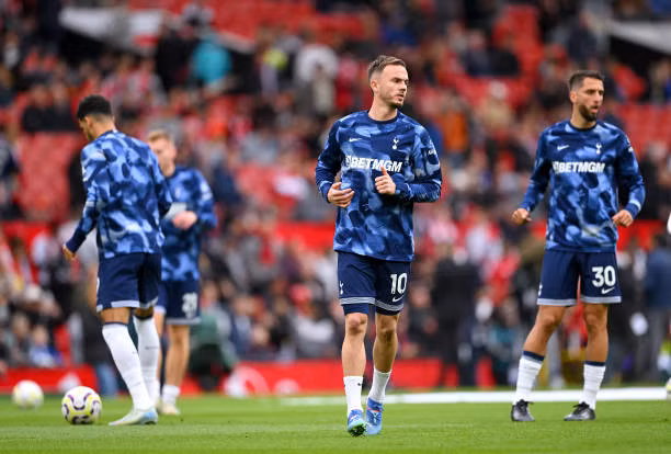 Bruno Fernandes bị đuổi, MU thua thảm Tottenham trên sân nhà ảnh 5
