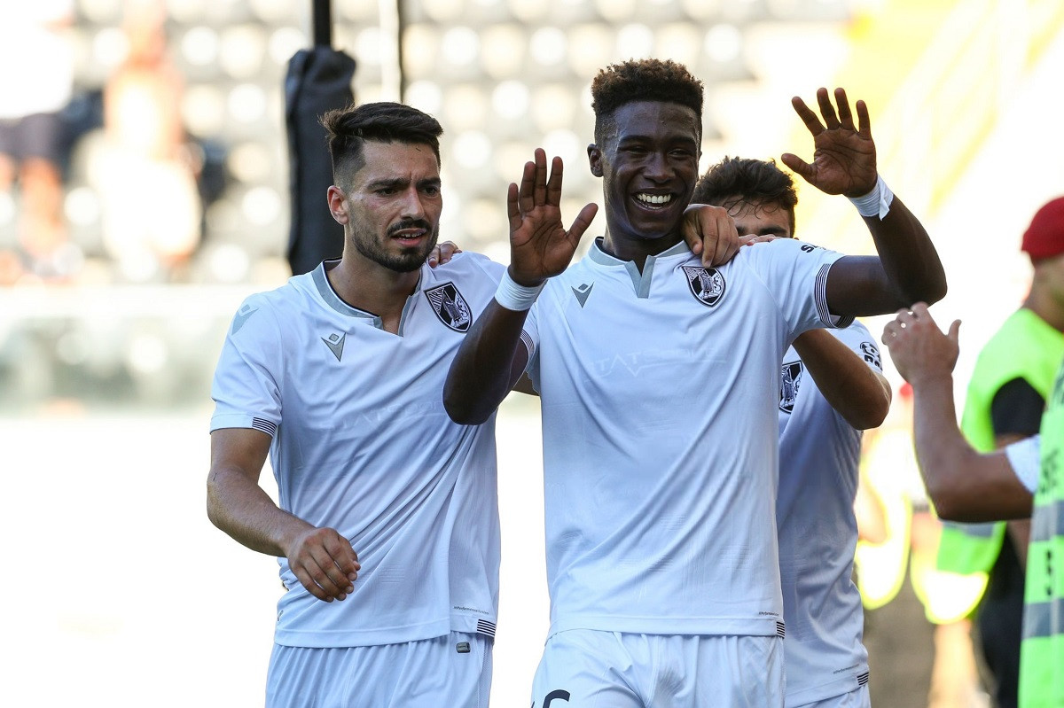 Joao Pedro từng ghi bàn ở vòng sơ loại Europa League Joao Pedro từng ghi bàn ở vòng sơ loại Europa League