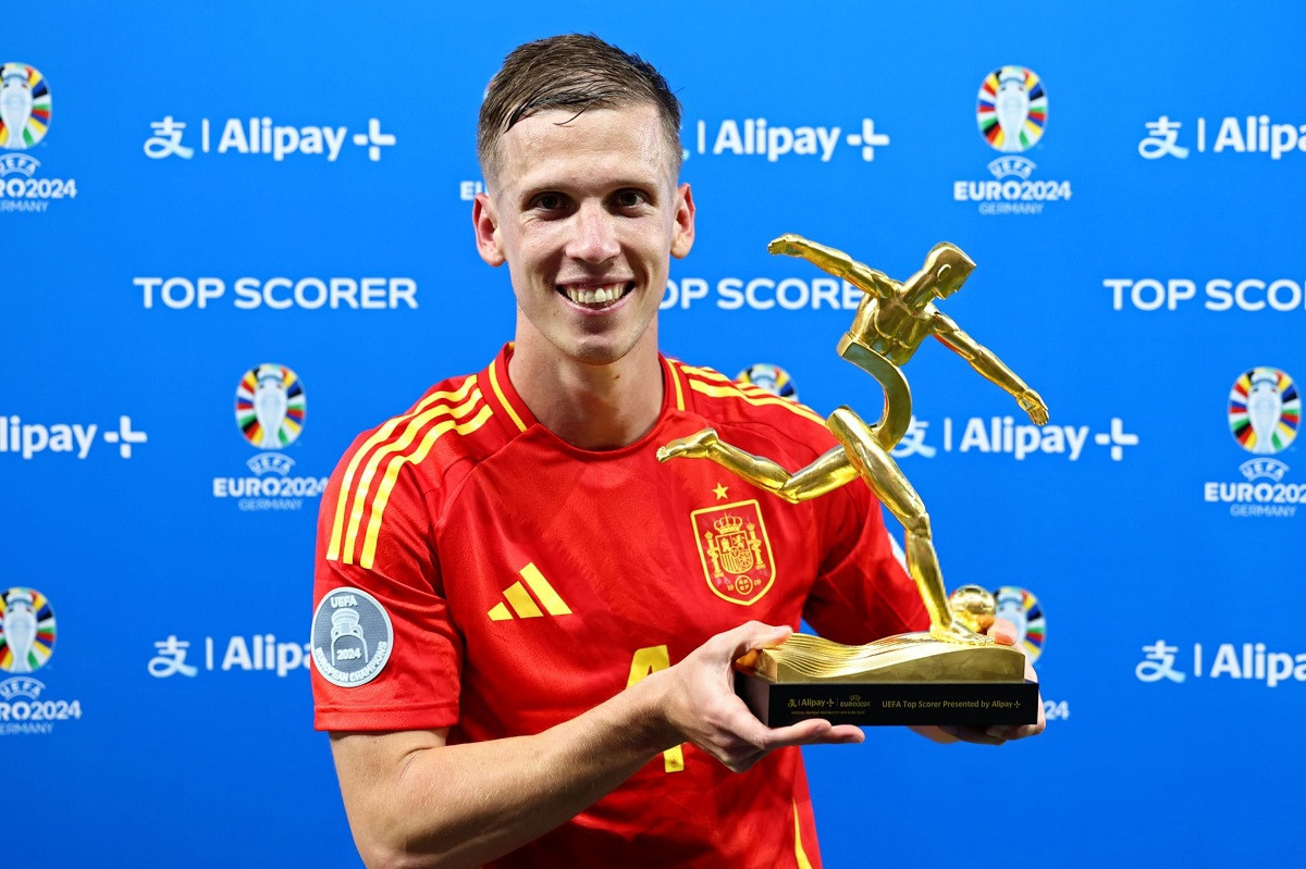 Olmo rạng rỡ nhận giải vua phá lưới EURO 2024 Olmo rạng rỡ nhận giải vua phá lưới EURO 2024
