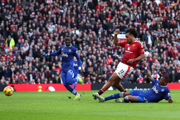 Zirkzee lập cú đúp, MU thắng dễ Everton ảnh 5 Zirkzee lập cú đúp, MU thắng dễ Everton ảnh 5