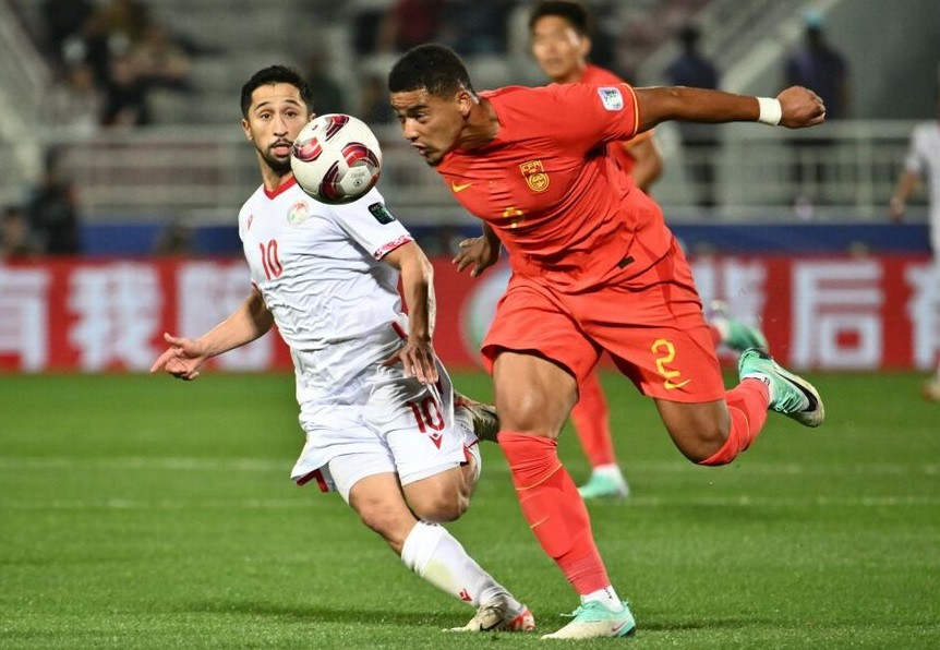 Tuyển Trung Quốc gây thất vọng ở trận ra quân.