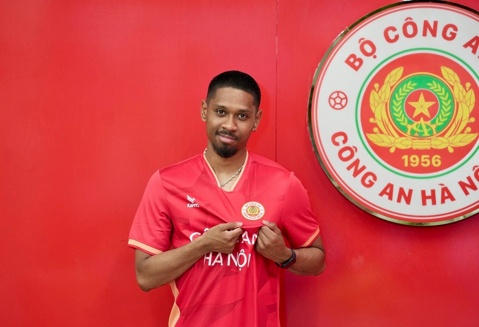 Jason Pendant Quang Vinh ra mắt CLB Công an Hà Nội