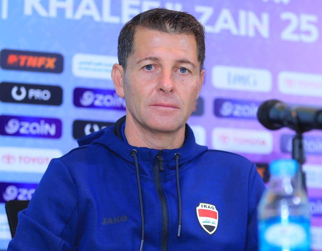 HLV Iraq có thể dùng đội hình dự bị đấu Việt Nam