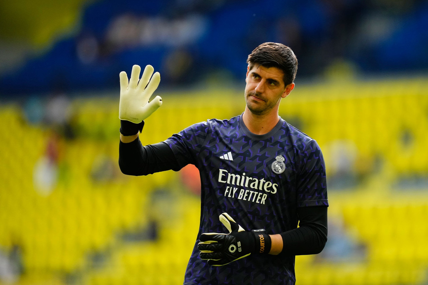 Real Madrid mạo hiểm với Courtois