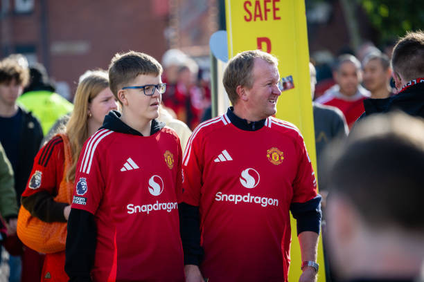 Hojlund lập công, MU ngược dòng thắng Brentford ảnh 9 Hojlund lập công, MU ngược dòng thắng Brentford ảnh 9