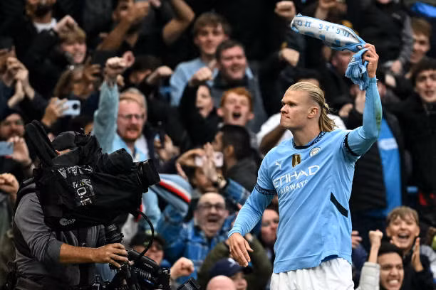 Arsenal đánh rơi 2 điểm phút bù giờ cuối cùng trong màn đại chiến kịch tính cùng Man City ảnh 10 Arsenal đánh rơi 2 điểm phút bù giờ cuối cùng trong màn đại chiến kịch tính cùng Man City ảnh 10