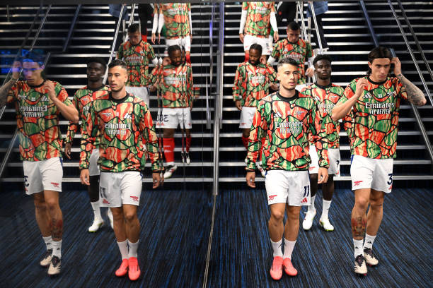 Arsenal đánh rơi 2 điểm phút bù giờ cuối cùng trong màn đại chiến kịch tính cùng Man City ảnh 3 Arsenal đánh rơi 2 điểm phút bù giờ cuối cùng trong màn đại chiến kịch tính cùng Man City ảnh 3