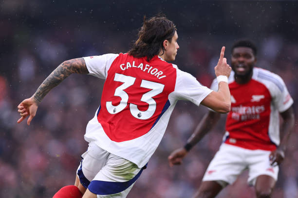 Arsenal đánh rơi 2 điểm phút bù giờ cuối cùng trong màn đại chiến kịch tính cùng Man City ảnh 13 Arsenal đánh rơi 2 điểm phút bù giờ cuối cùng trong màn đại chiến kịch tính cùng Man City ảnh 13