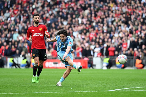 Chật vật thắng Coventry, MU gặp Man City ở chung kết FA Cup ảnh 29 Chật vật thắng Coventry, MU gặp Man City ở chung kết FA Cup ảnh 29