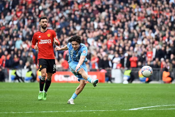 Chật vật thắng Coventry, MU gặp Man City ở chung kết FA Cup ảnh 29
