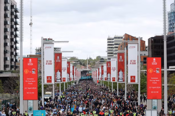 Chật vật thắng Coventry, MU gặp Man City ở chung kết FA Cup ảnh 9