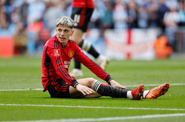 Chật vật thắng Coventry, MU gặp Man City ở chung kết FA Cup ảnh 15 Chật vật thắng Coventry, MU gặp Man City ở chung kết FA Cup ảnh 15