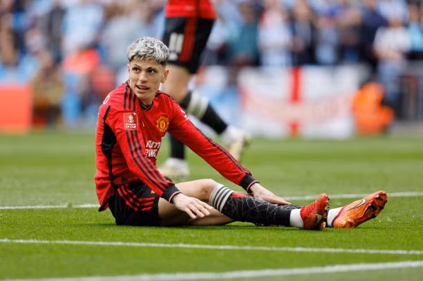Chật vật thắng Coventry, MU gặp Man City ở chung kết FA Cup ảnh 15