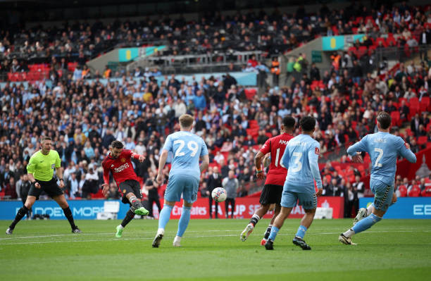 Chật vật thắng Coventry, MU gặp Man City ở chung kết FA Cup ảnh 36 Chật vật thắng Coventry, MU gặp Man City ở chung kết FA Cup ảnh 36