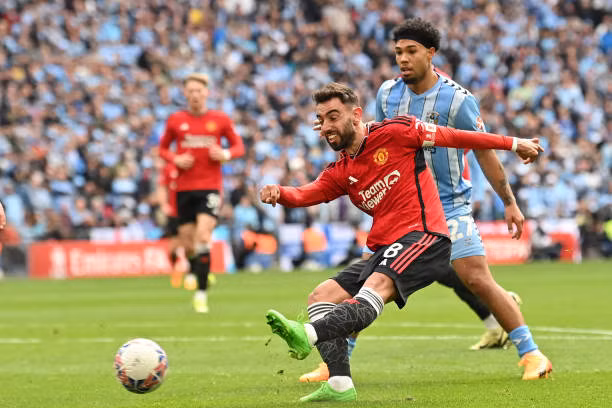 Chật vật thắng Coventry, MU gặp Man City ở chung kết FA Cup ảnh 26