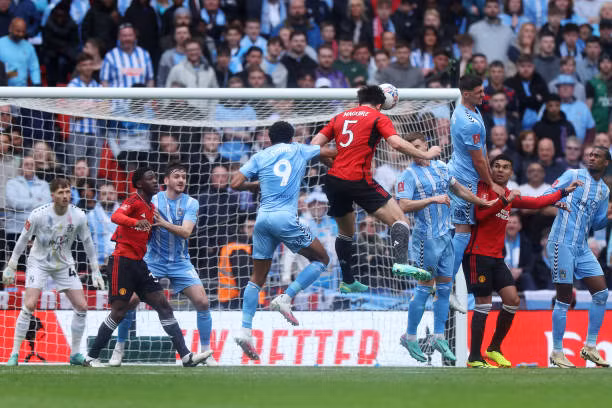 Chật vật thắng Coventry, MU gặp Man City ở chung kết FA Cup ảnh 21